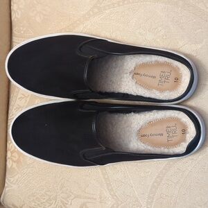 Size 10 Black Suedelike Slipon with faux wool memory foam footbed